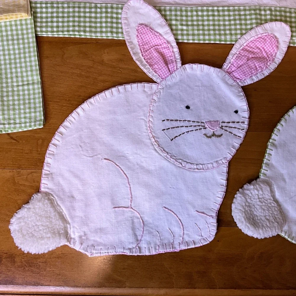Pottery Barn‎ Easter Bunny Table Runner Napkins Set Gingham Applique Eggs Chicks